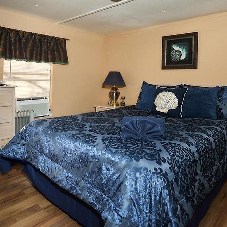Room In Bb - Pleasant Days Bb Tropical Master Suite Homosassa Ngoại thất bức ảnh
